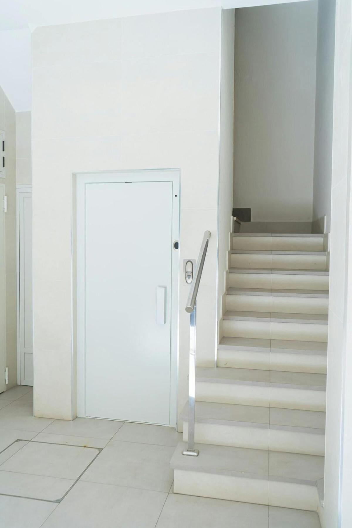 Precioso Apartamento 2 Hab. En Malaga Centro Bagian luar foto