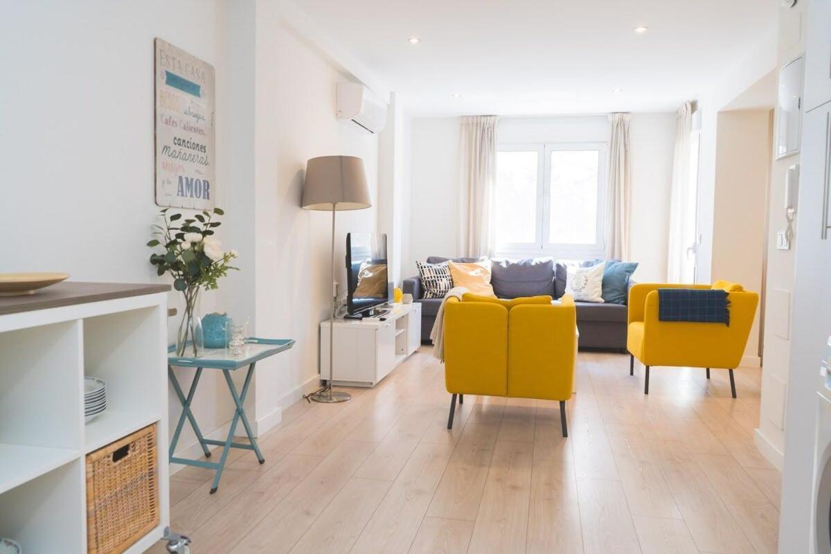 Precioso Apartamento 2 Hab. En Malaga Centro Bagian luar foto